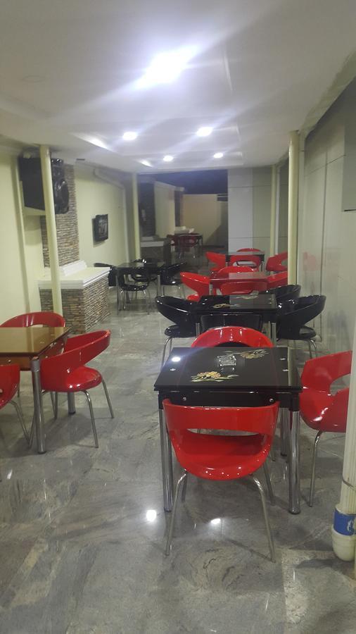 Hotel Immaculate Platinum Abuja Esterno foto