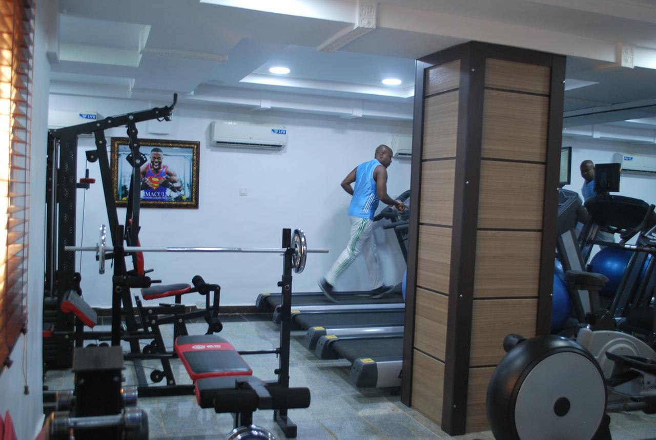 Hotel Immaculate Platinum Abuja Esterno foto