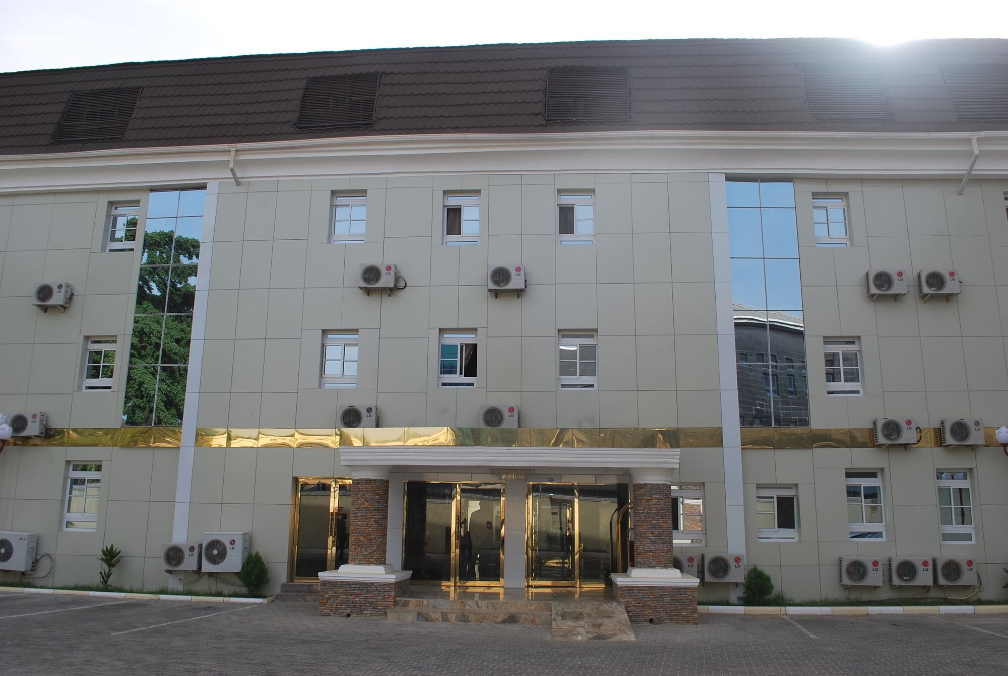 Hotel Immaculate Platinum Abuja Esterno foto