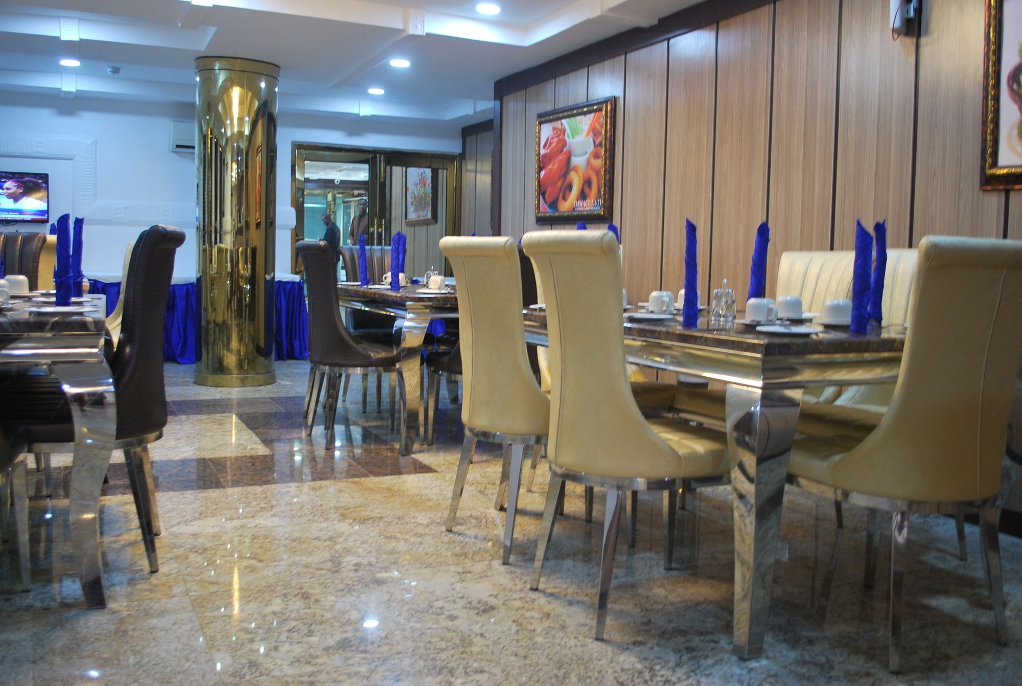 Hotel Immaculate Platinum Abuja Esterno foto