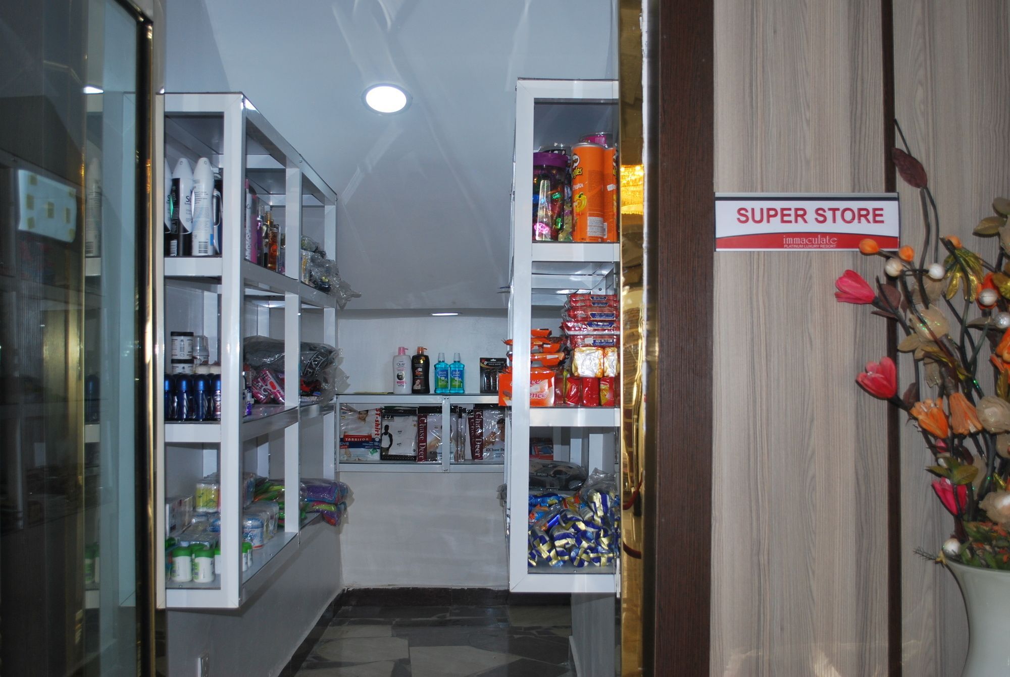 Hotel Immaculate Platinum Abuja Esterno foto