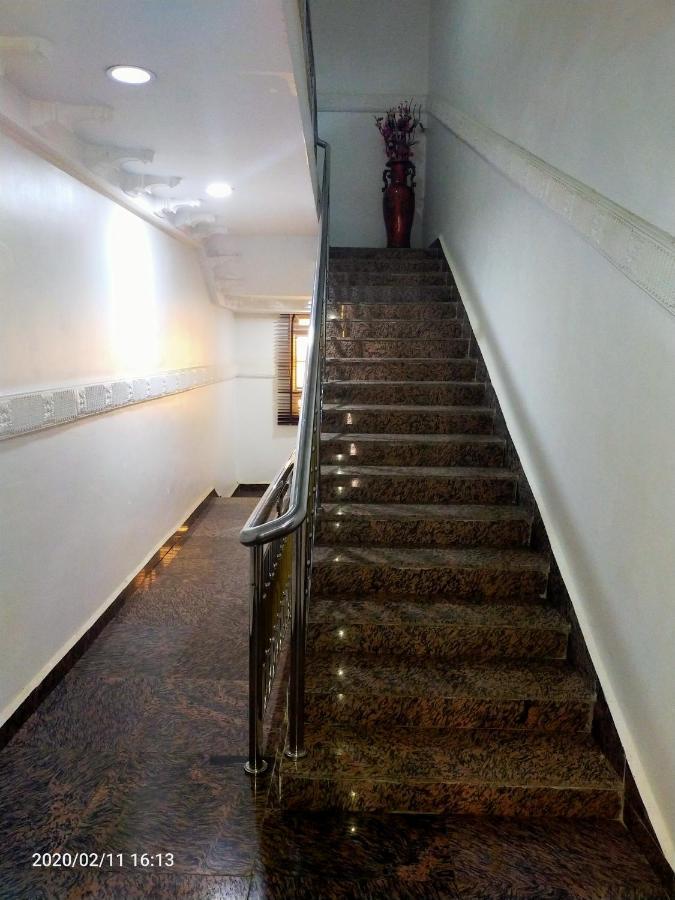 Hotel Immaculate Platinum Abuja Esterno foto